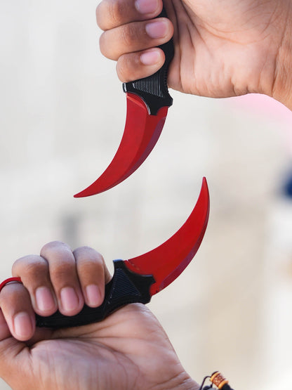 Stunning Crimson Web Karambit - Perfect for CSGO Enthusiasts!